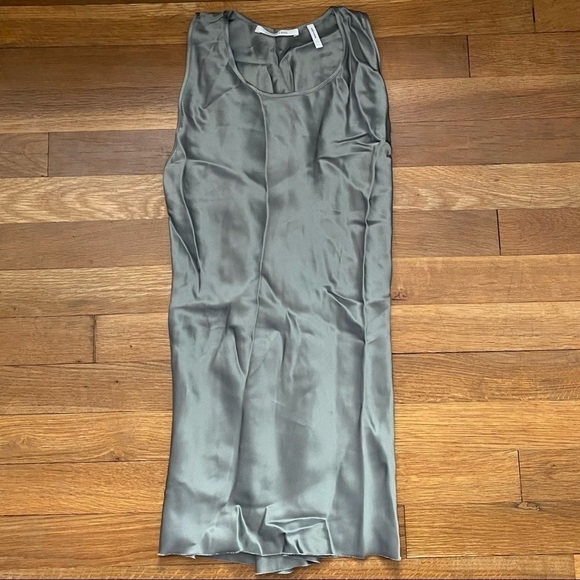 Helmut Lang NEW Back Twist Satin Sleeveless Blouse in Pebble Gray S - Picture 3 of 8